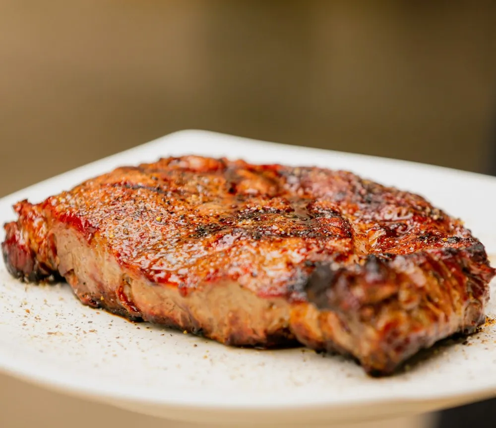 Steak with herbs and grilled vegetables